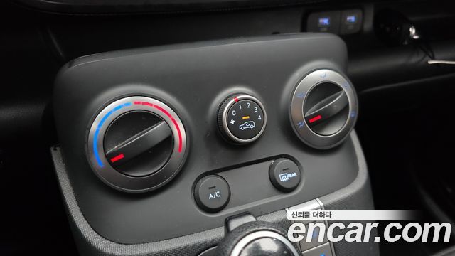 Hyundai Casper 2023 — photo 26