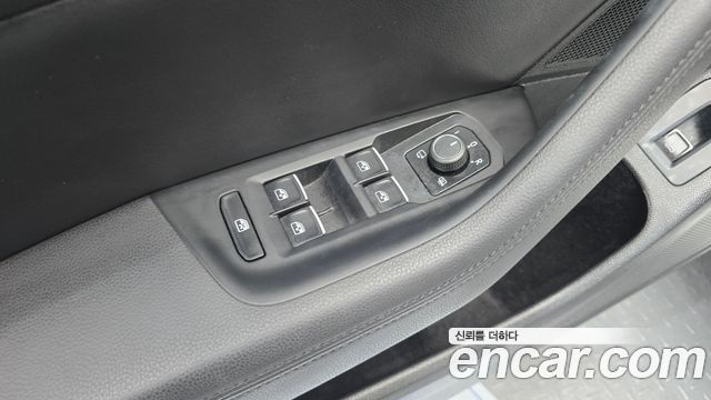 Volkswagen Passat 2018 — photo 30