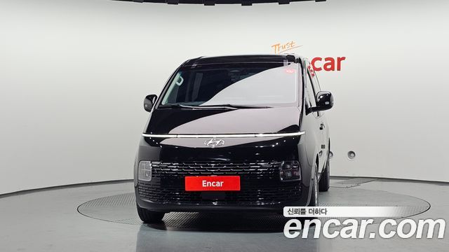 Hyundai Staria 2024 — photo 3