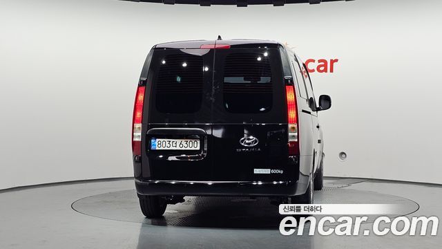 Hyundai Staria 2024 — photo 4