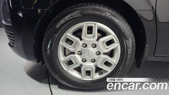 Hyundai Staria 2024 — photo 5