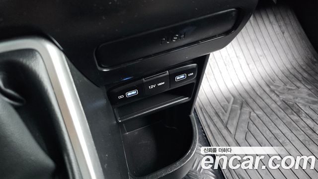 Hyundai Staria 2024 — photo 22