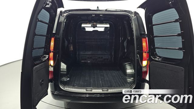Hyundai Staria 2024 — photo 26