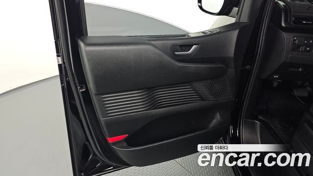 Hyundai Staria 2024 — photo 14