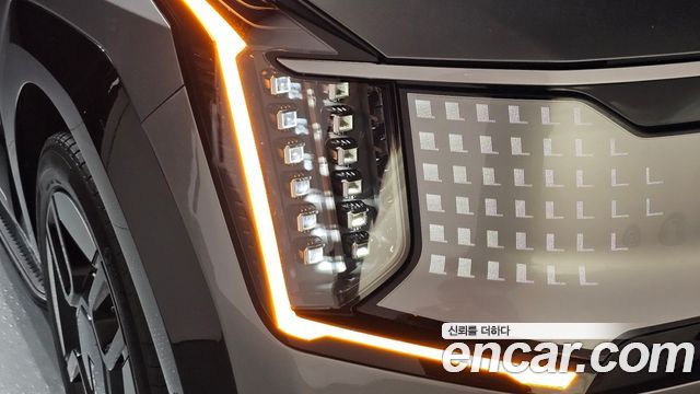 Kia EV9 2024 — photo 8