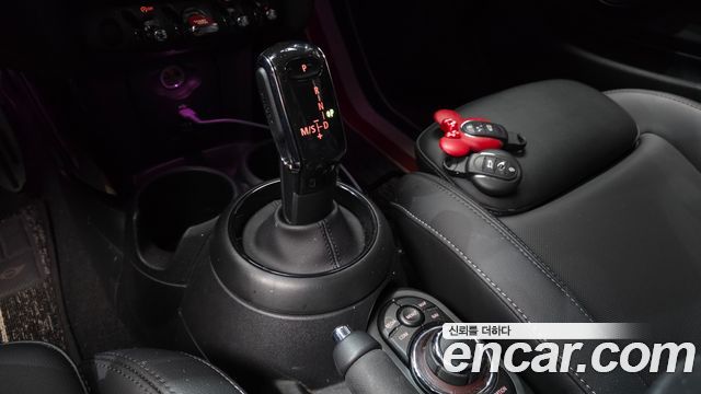 Mini Cooper 2022 — photo 12