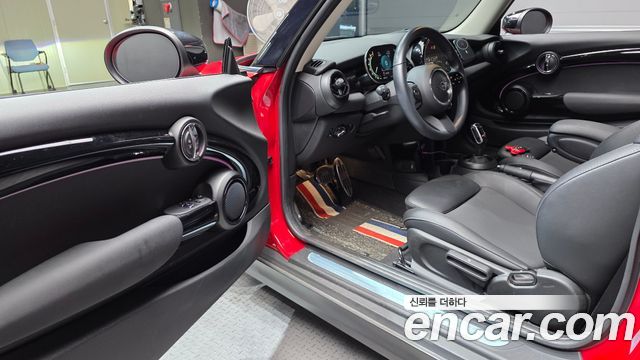 Mini Cooper 2022 — photo 13