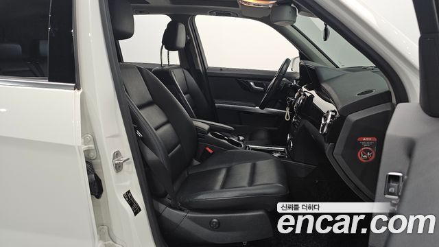 Mercedes-Benz GLK-Class 2015 — photo 13