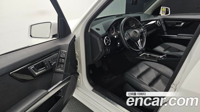 Mercedes-Benz GLK-Class 2015 — photo 17
