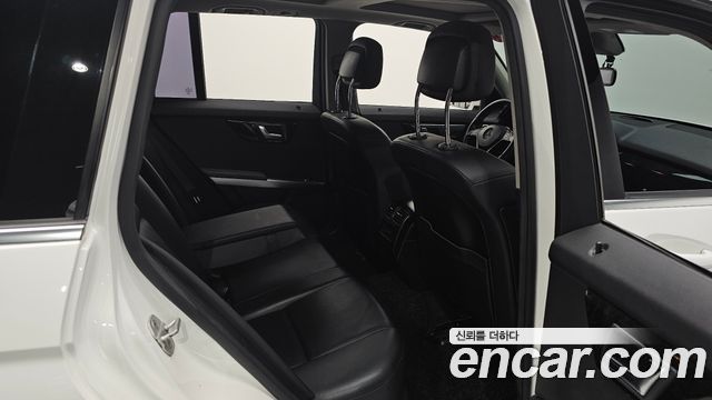 Mercedes-Benz GLK-Class 2015 — photo 16