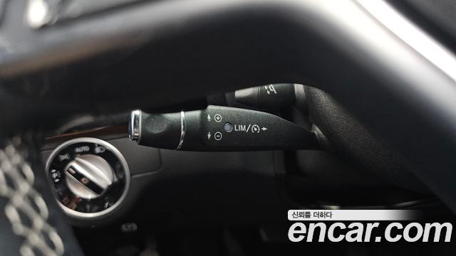 Mercedes-Benz GLK-Class 2015 — photo 29