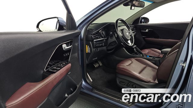 Kia Niro 2020 — photo 13