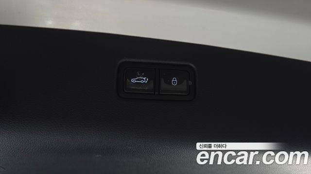 Genesis GV70 2022 — photo 22