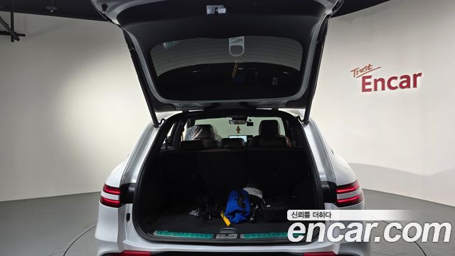 Genesis GV70 2022 — photo 23