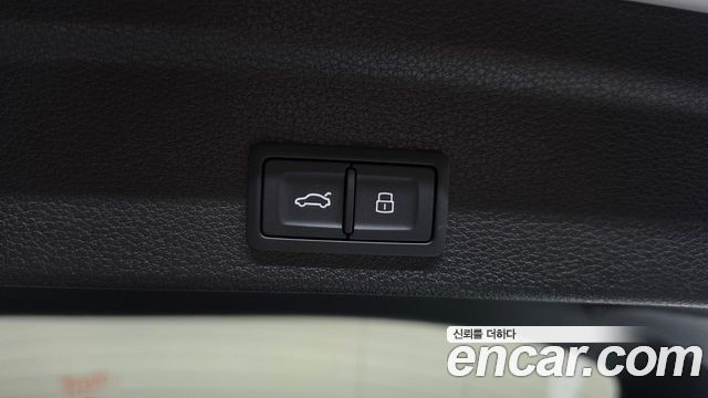 Audi Q3 2024 — photo 25