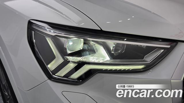 Audi Q3 2024 — photo 8