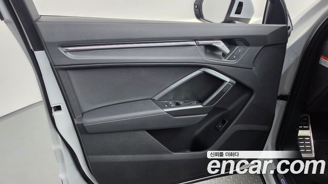 Audi Q3 2024 — photo 14