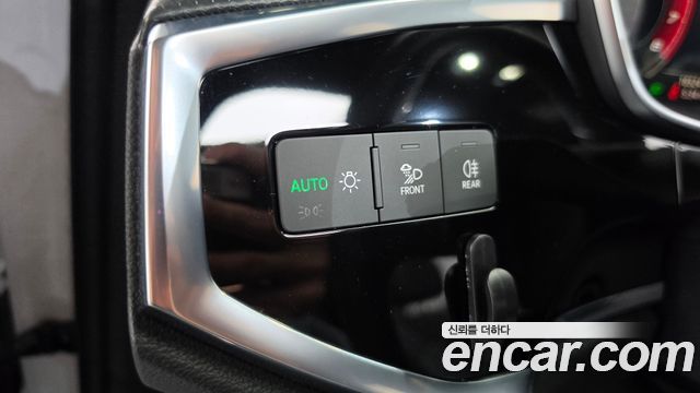 Audi Q3 2024 — photo 34