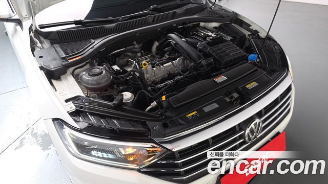 Volkswagen Jetta 2020 — photo 6