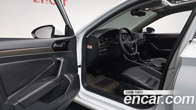 Volkswagen Jetta 2020 — photo 13