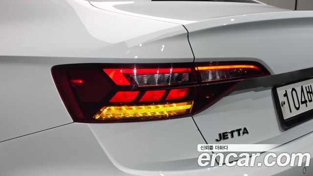 Volkswagen Jetta 2020 — photo 9
