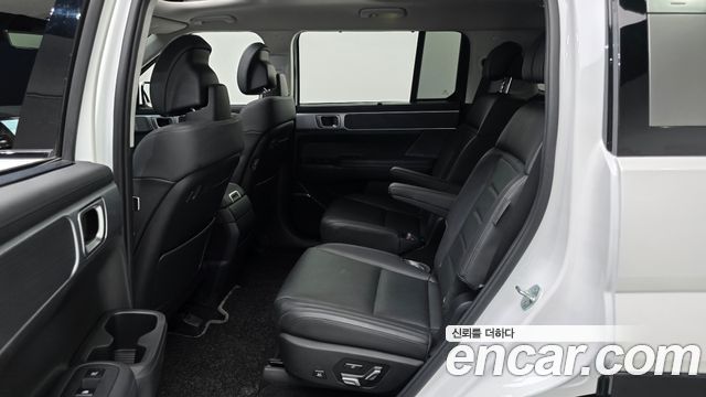 Hyundai Santafe 2024 — photo 18