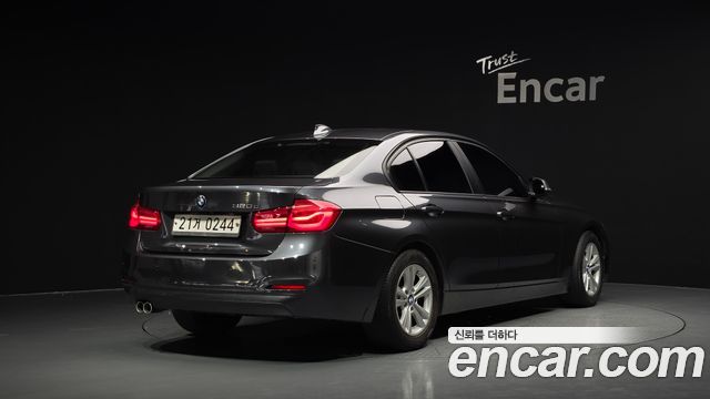 BMW 3-Series 2016 — photo 2