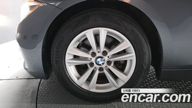 BMW 3-Series 2016 — photo 5