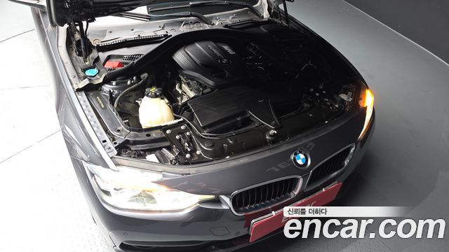 BMW 3-Series 2016 — photo 6