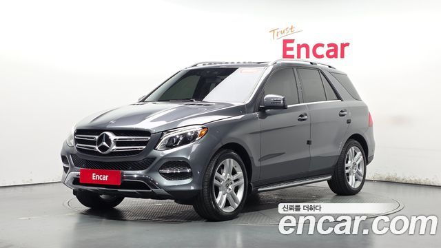 Mercedes-Benz GLE-Class 2018 — photo 34