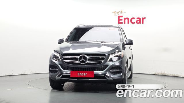 Mercedes-Benz GLE-Class 2018 — photo 3