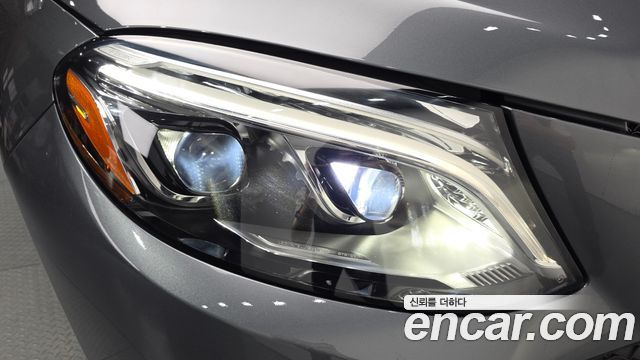 Mercedes-Benz GLE-Class 2018 — photo 8