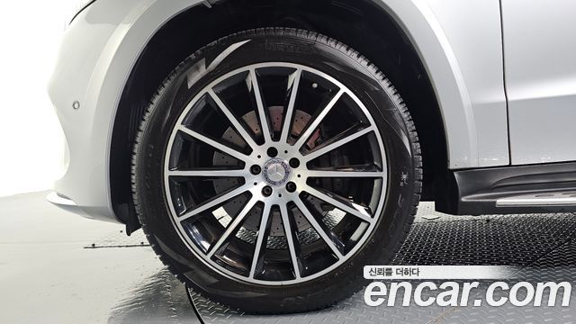 Mercedes-Benz GLS-Class 2017 — photo 5