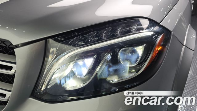 Mercedes-Benz GLS-Class 2017 — photo 8