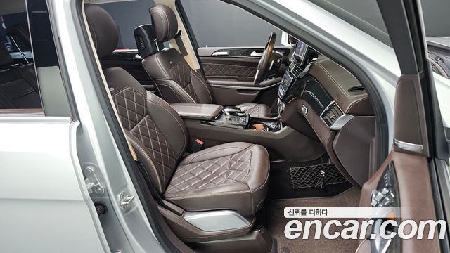 Mercedes-Benz GLS-Class 2017 — photo 16