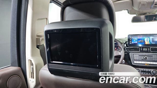 Mercedes-Benz GLS-Class 2017 — photo 34