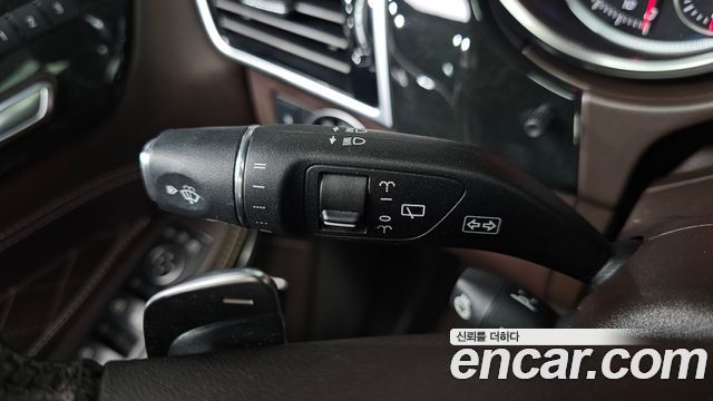 Mercedes-Benz GLS-Class 2017 — photo 36