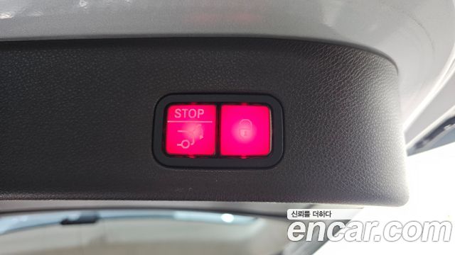Mercedes-Benz GLS-Class 2017 — photo 38