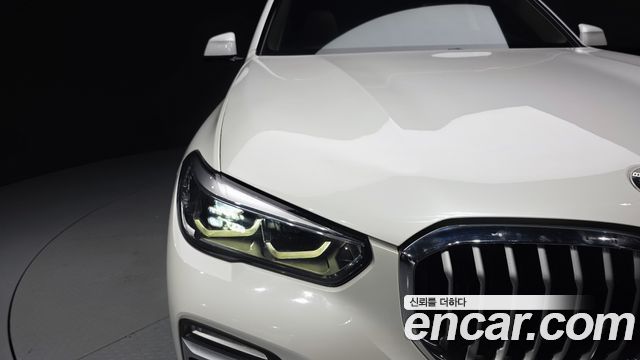 BMW X5 2019 — photo 8