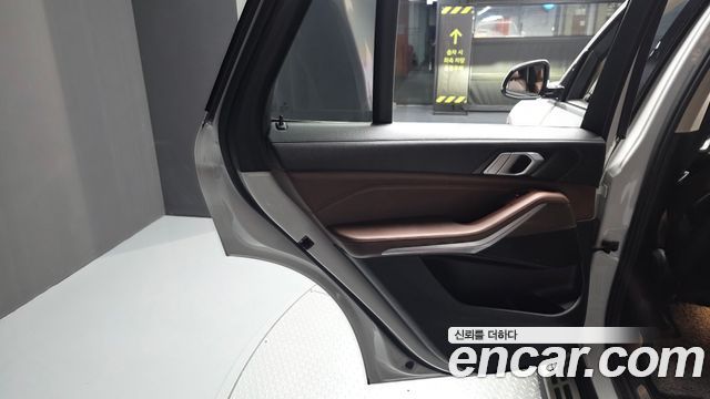 BMW X5 2019 — photo 15