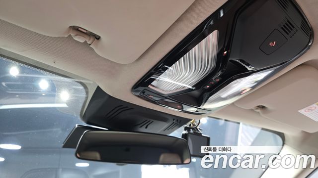 BMW X5 2019 — photo 28