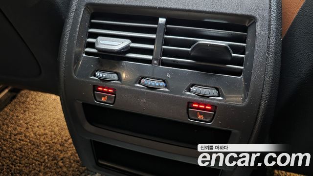 BMW X5 2019 — photo 31