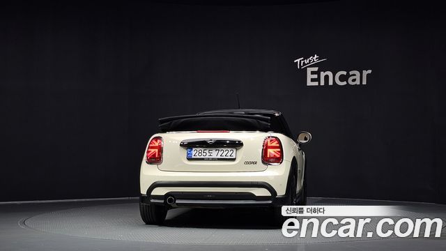 Mini Cooper Convertible 2022 — photo 4