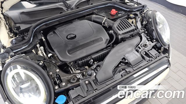 Mini Cooper Convertible 2022 — photo 6