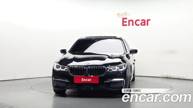 BMW 7-Series 2018 — photo 3