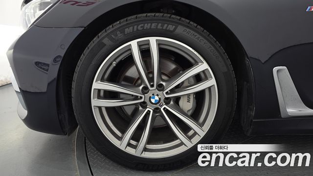 BMW 7-Series 2018 — photo 5