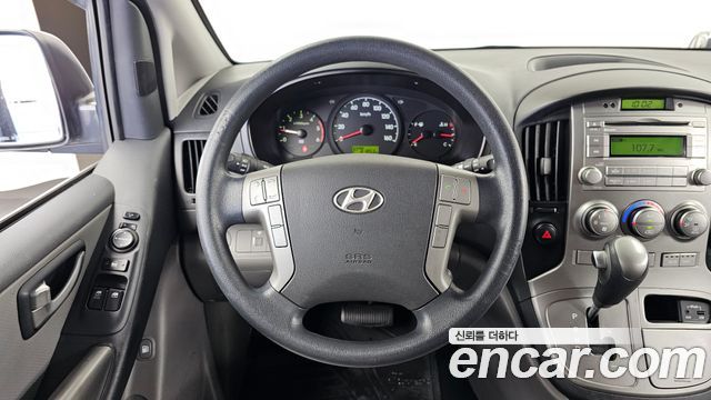 Hyundai Starex 2015 — photo 19