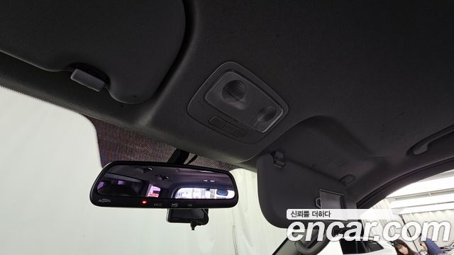 Hyundai Starex 2015 — photo 22