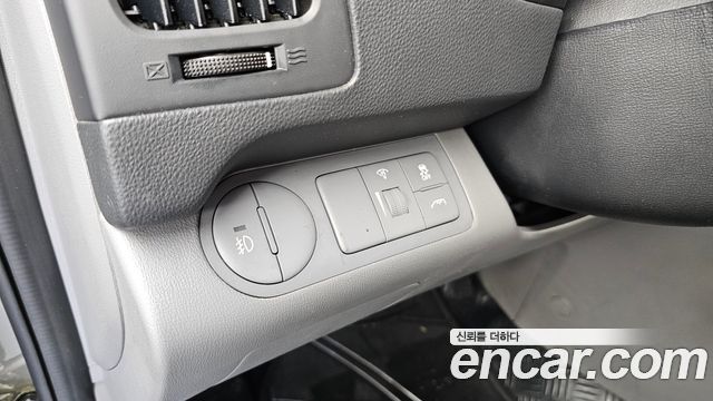 Hyundai Starex 2015 — photo 23