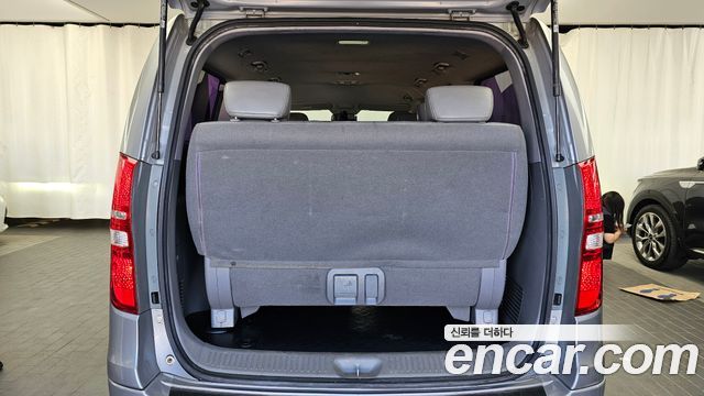 Hyundai Starex 2015 — photo 26